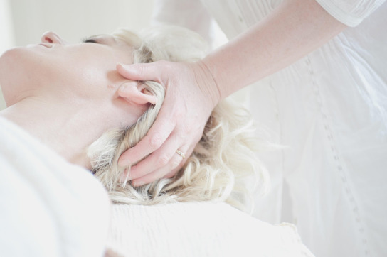 Relaxation head and shoulder massage at Oxana Spa